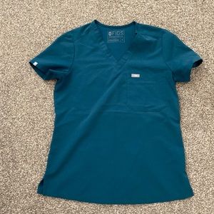 XS Caribbean Blue Figs scrub top